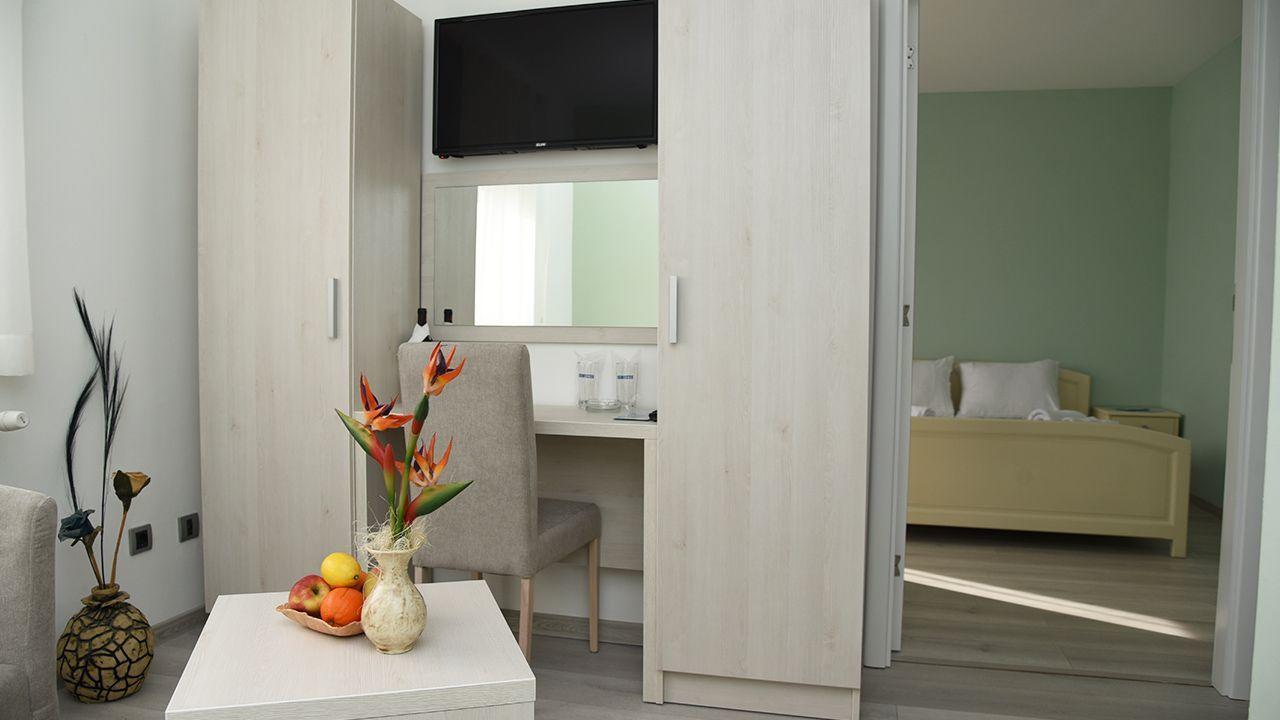 Hotel Mk, Plavi Restoran, לוזניצה מראה חיצוני תמונה