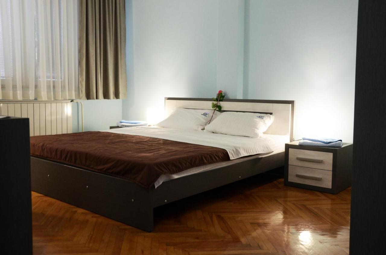 Hotel Mk, Plavi Restoran, לוזניצה מראה חיצוני תמונה